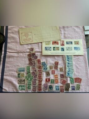 Lot #25 Vintage Canada Stamp Collection 100+ Stamps Commemorative Pack